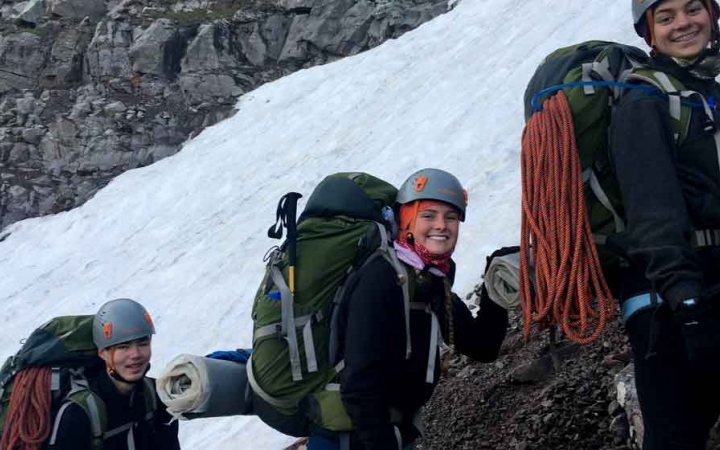 mountaineering program for gap year students 